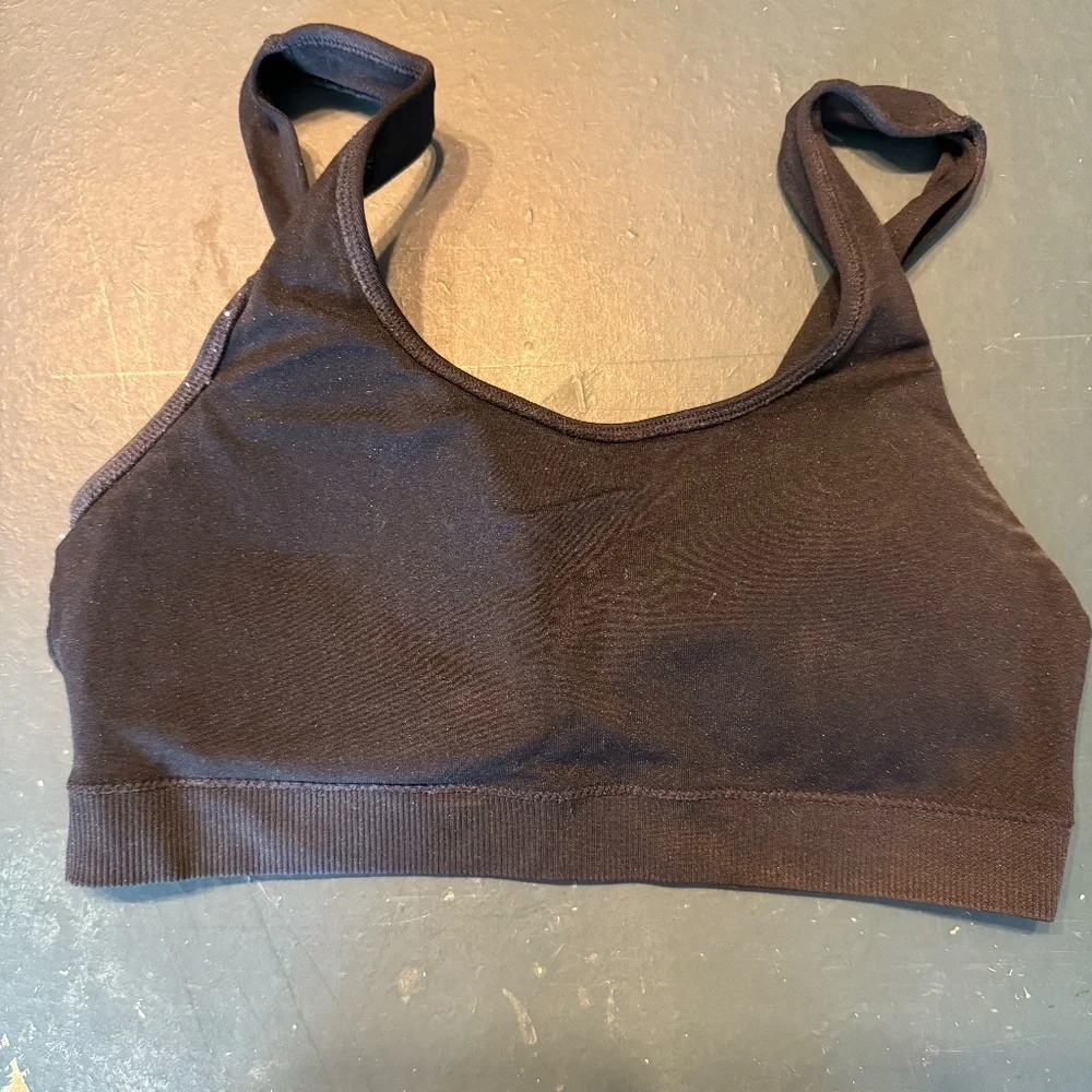 Women's Sports Bras - Picture 5 of 10